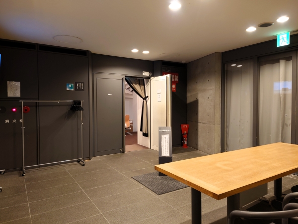 ホールホワイエ1